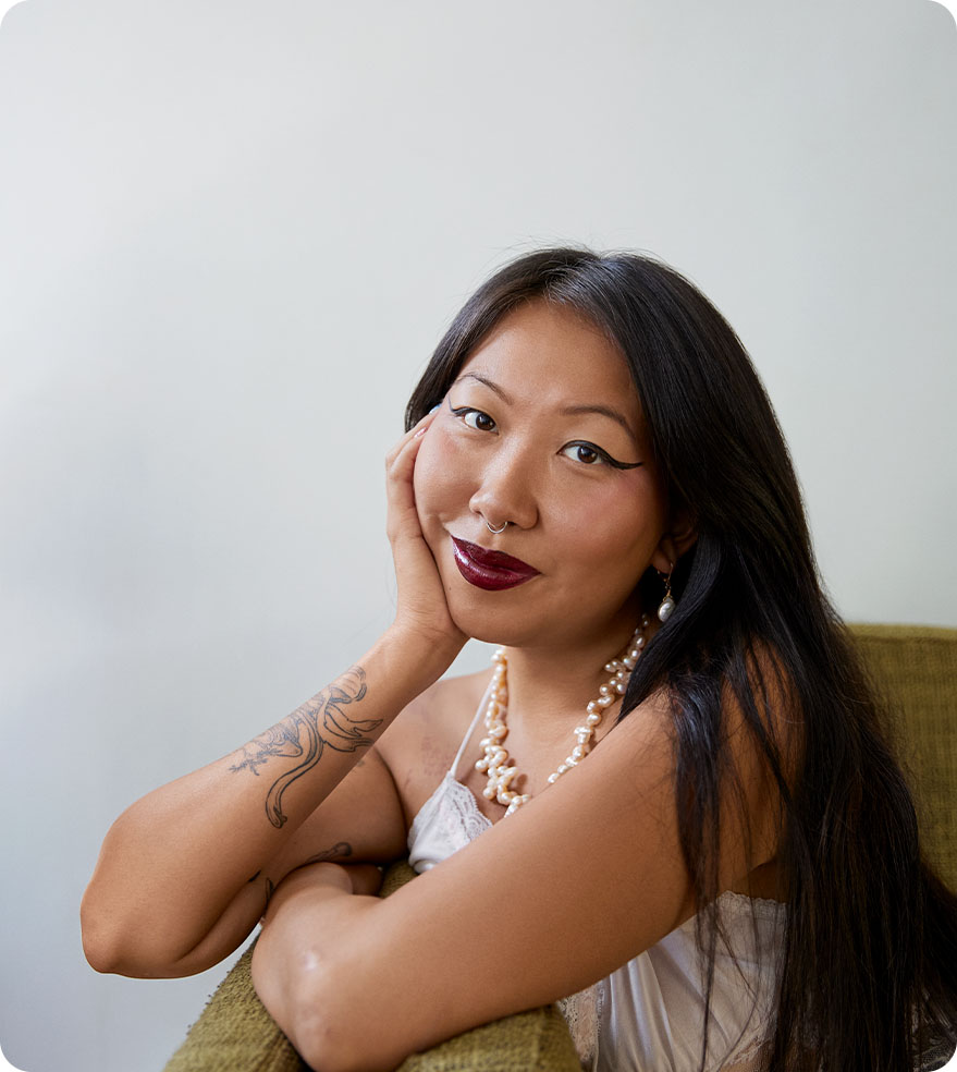 Photo of Author Mimi Zhu